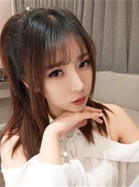 小女巫露娜 斗鱼主播小巫女露娜 - 条纹提花白衬衣(39)